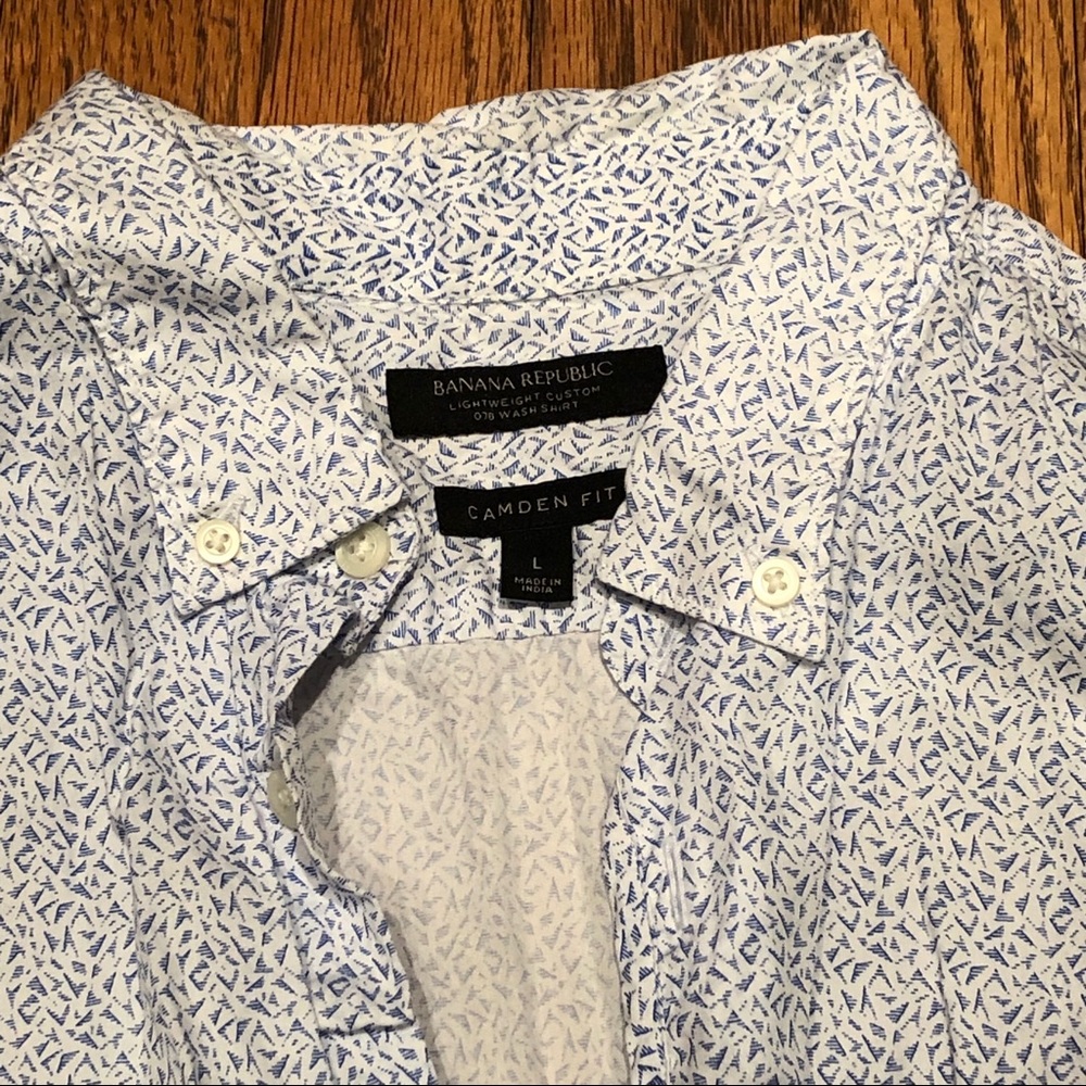 Banana Republic short-sleeve button-up shirt